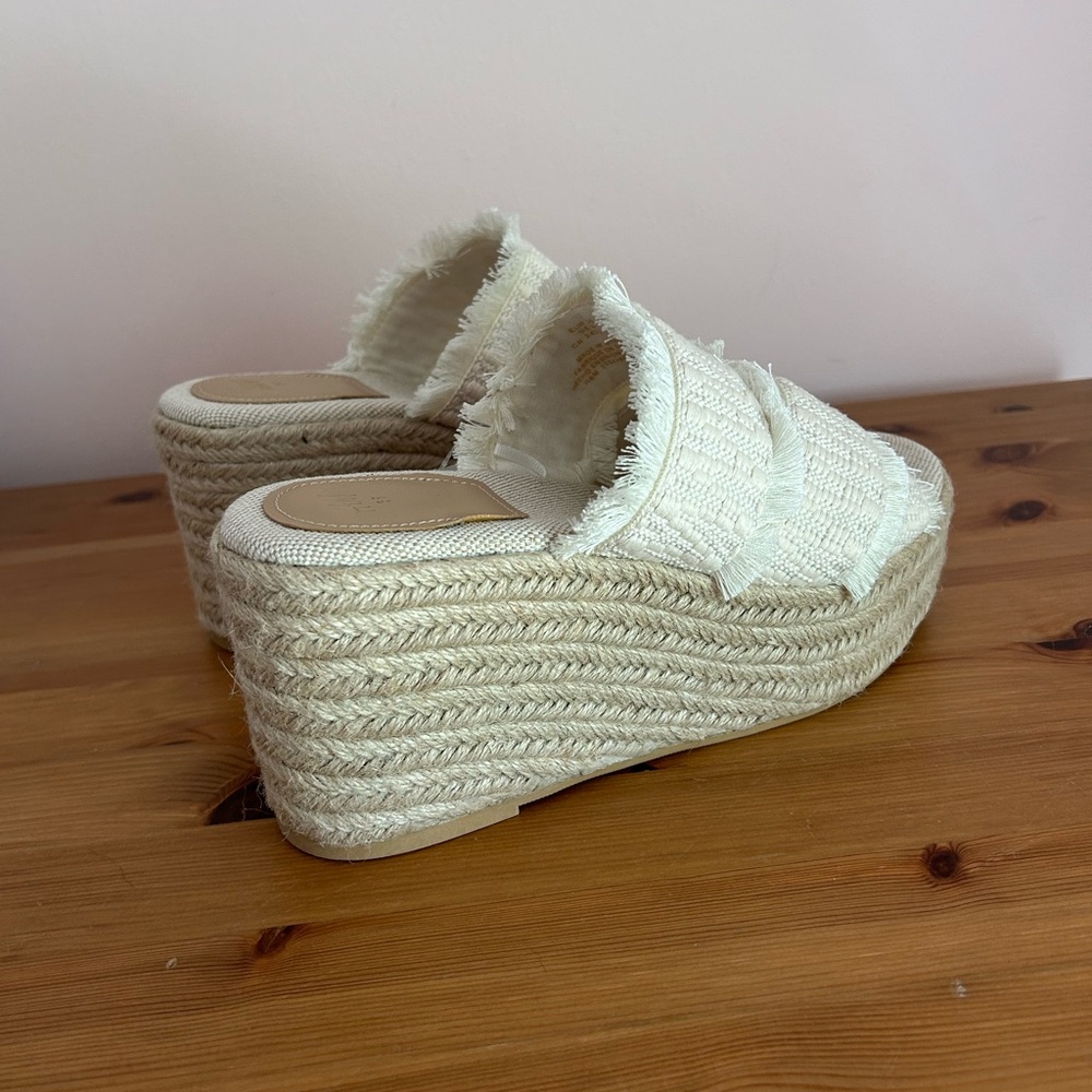H&M Sandals - Picture 2 of 13